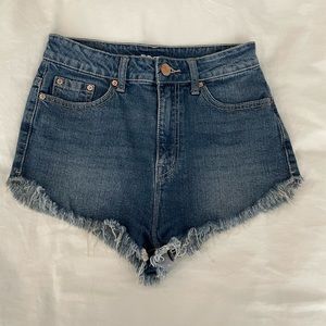 Urban Outfitters - BDG jean shorts, Size 26